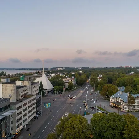 Апартаменты Tempus Te Avangard With Terrace And Gym