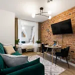 아파트 Tempus Te Avangard With Terrace And Gym 탈린